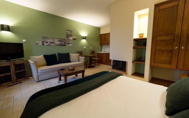 Erochos Suites Hotel