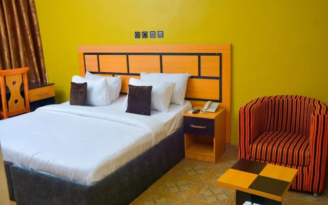 Halatria Hotel & Towers