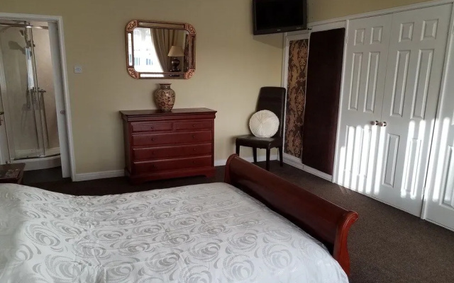 The Mayfair Lodge  Family Suite
