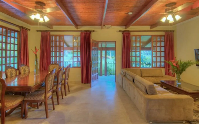 Hotel Ringle Resort