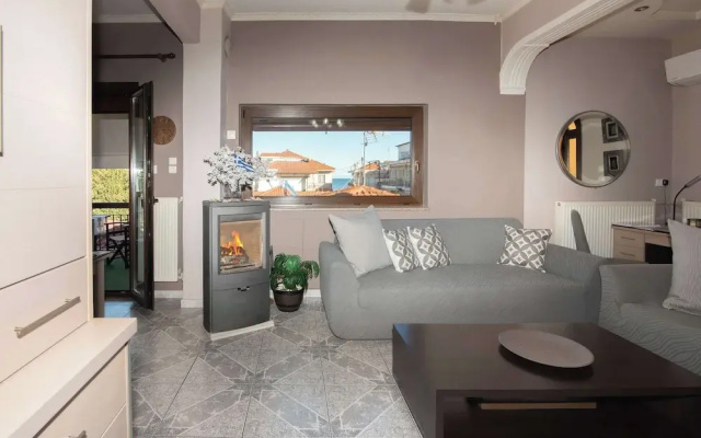 Sunrise Suite Olympiada - Luxury Beachfront Escape