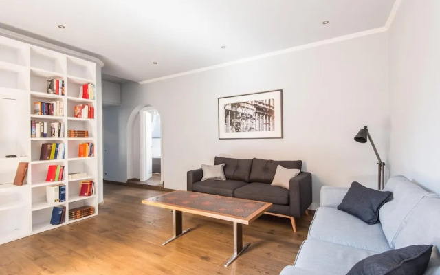 Barberini Enchanting Terrace Apartment