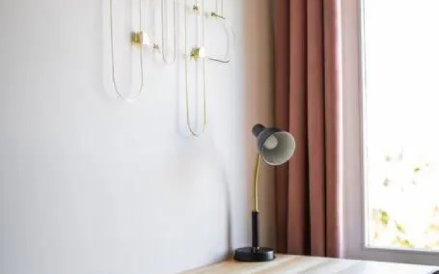 Chic 1 Bedroom Serviced Apartment 54m2 -NB304C-