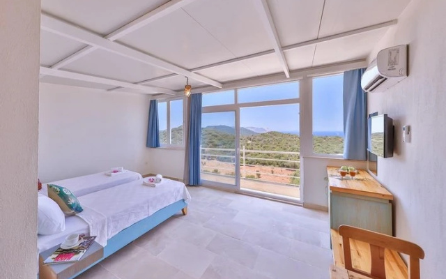 Lisia Otel