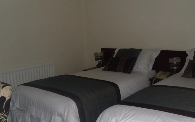 Waverley Hotel