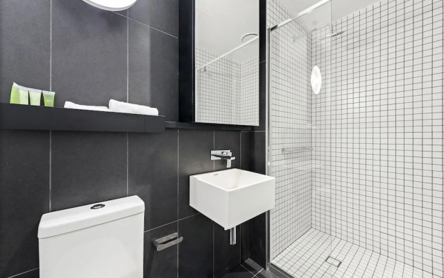 Empire Apartment