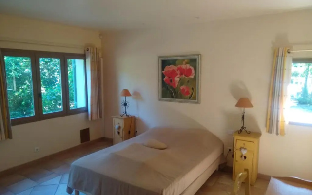 Lou Vergié Maison Provencale au pied du Luberon