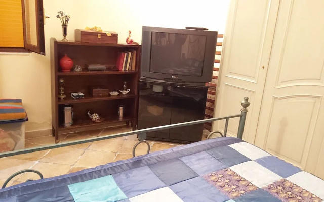 Lavish Holiday Home in Napoli With Swimming Pool
