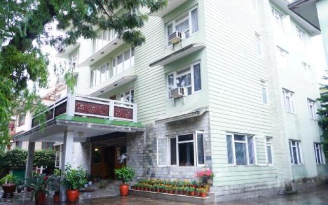 Отель Happiness Guest House Непал, Катманду - отзывы, цены и фото номеров - забронировать отель Happiness Guest House онлайн вид на фасад