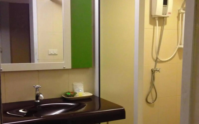 Ravadee Hotel
