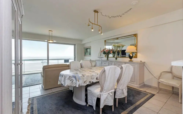 Apartment in Blankenberge With Sea Views