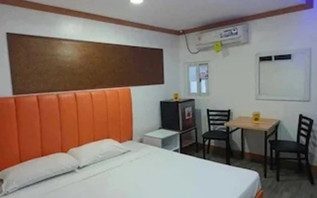 Collection O JM Lodge Near Clark Airport