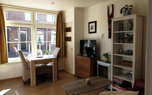 Hout 25