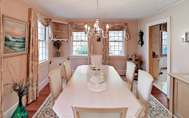 49 Brooks Rd Home