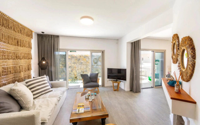 Protaras Rose By The Sea Villa