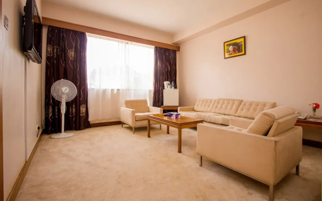 Sirikwa Hotel
