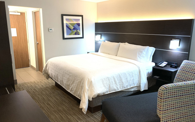 Holiday Inn Express Allentown North by IHG