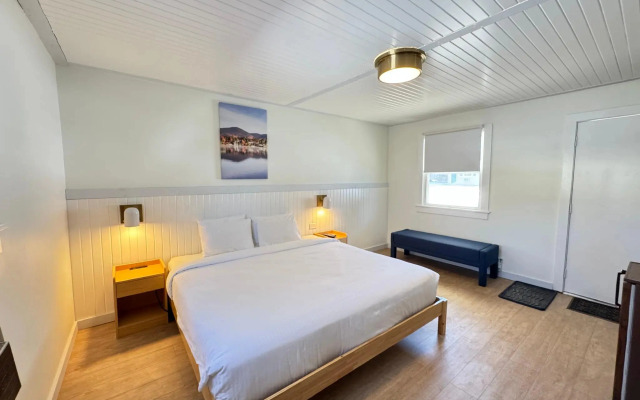 Maple Leaf Inn - Lake Placid