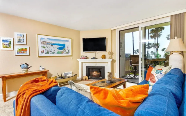 Pacific Palms
