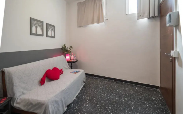 Recanissu Apartment with Balcony & AC