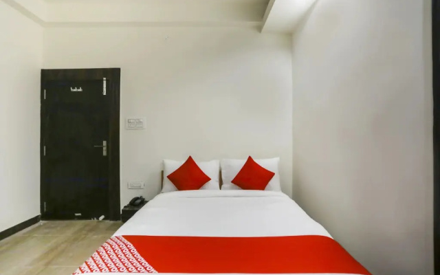 OXY Royal Residency by OYO Rooms