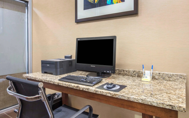 Comfort Inn Memphis Downtown