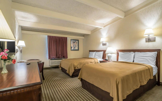 Econo Lodge Inn & Suites Binghamton