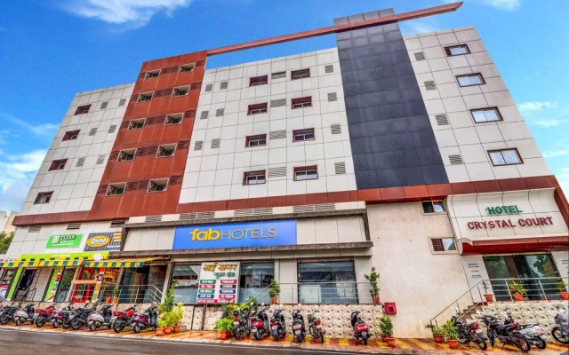 FabHotel Crystal Court Inn