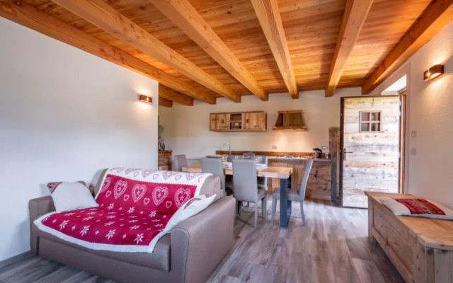 Les Combes 43061