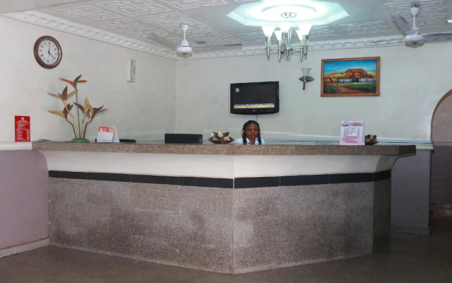 Emrosy Hotels And Suites