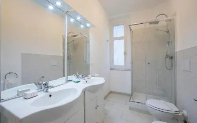 Flat 4 bedrooms 2 bathrooms - Genoa