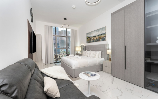 PVH - Royal Regency - Modern Studio
