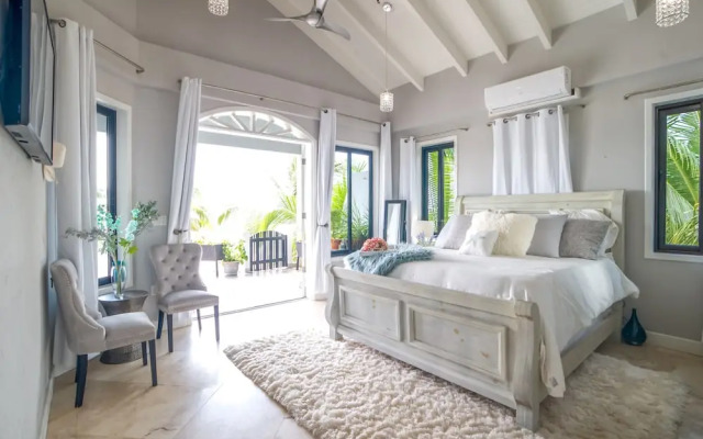 Kairos Villa - Luxury Ocean Front