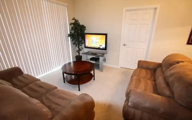 4114 Vista Cay