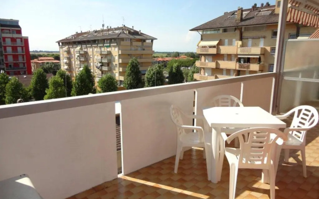 One-bedroom Flat With Shared Pool