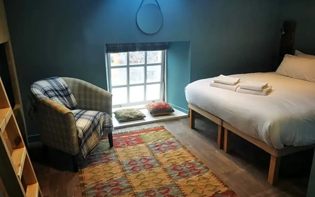 Comrie Croft Eco Hostel Camping