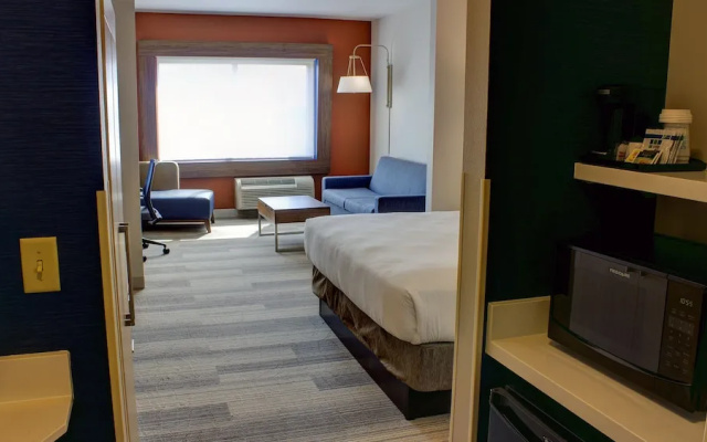 Holiday Inn Express & Suites Spencer