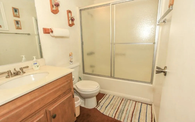 Glenview Getaway