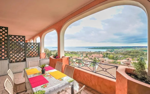 Bright Apartments Padenghe - Chateau Lake View
