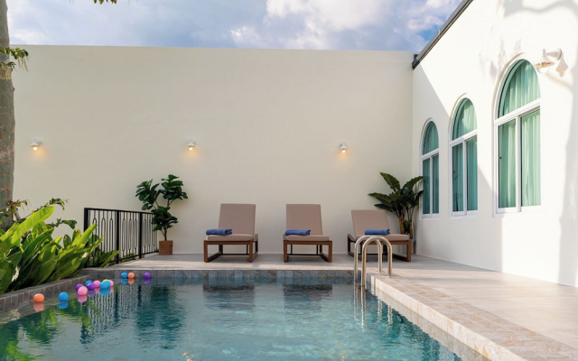 The Peak Hill Pool Villa