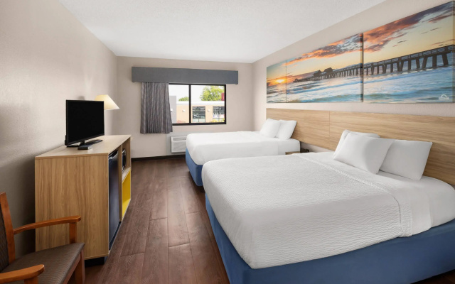 Days Inn by Wyndham Phenix City Near Fort Benning