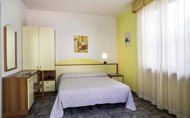 Hotel Ester Safer