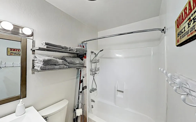 11711 Truckee - 2 Br Condo