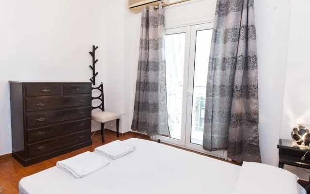 Stay in Style Central Apt near Acropolis