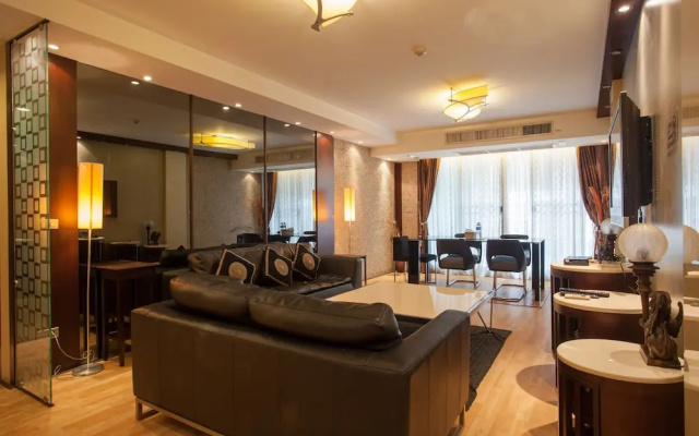 2C - 2 Bedroom Downtown Apartment With Shared Pool