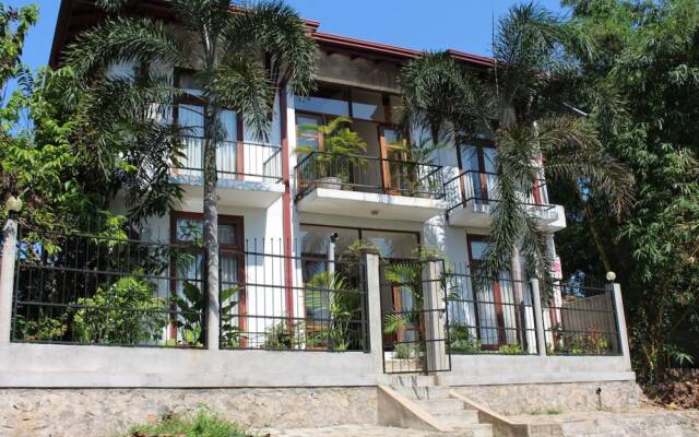 Hotel Villa kapuru вид на фасад