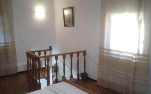 Michalis' House at Kouramades