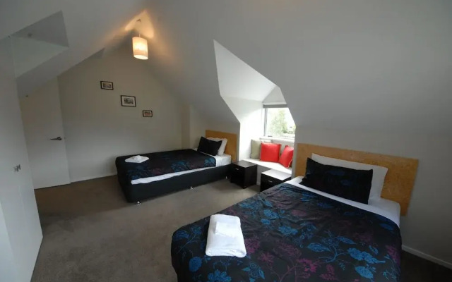 Big spacious house - great views