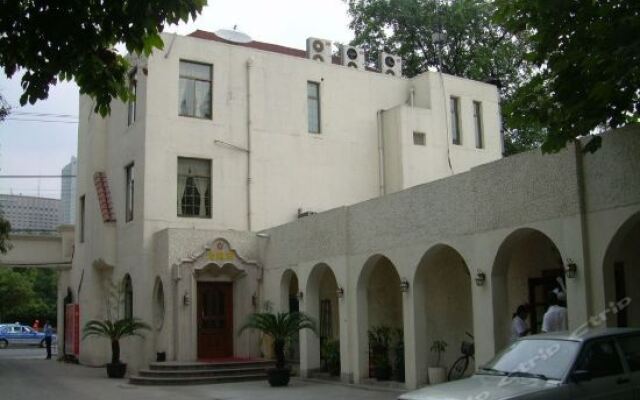 Shanghai Shenkang Boutique Hotel вид на фасад