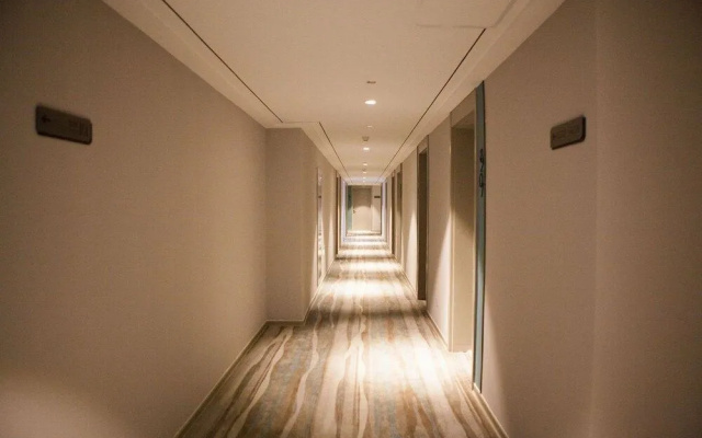 Magnotel Hotel of  Commercial Street Yulong Road Binhai Yancheng